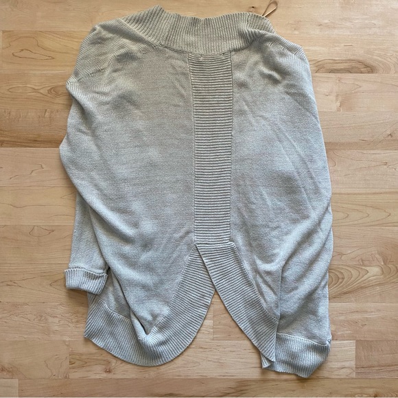 Cardigan - Picture 3 of 5